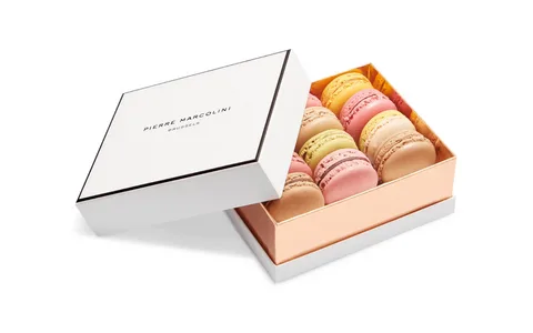 Custom macaron boxes