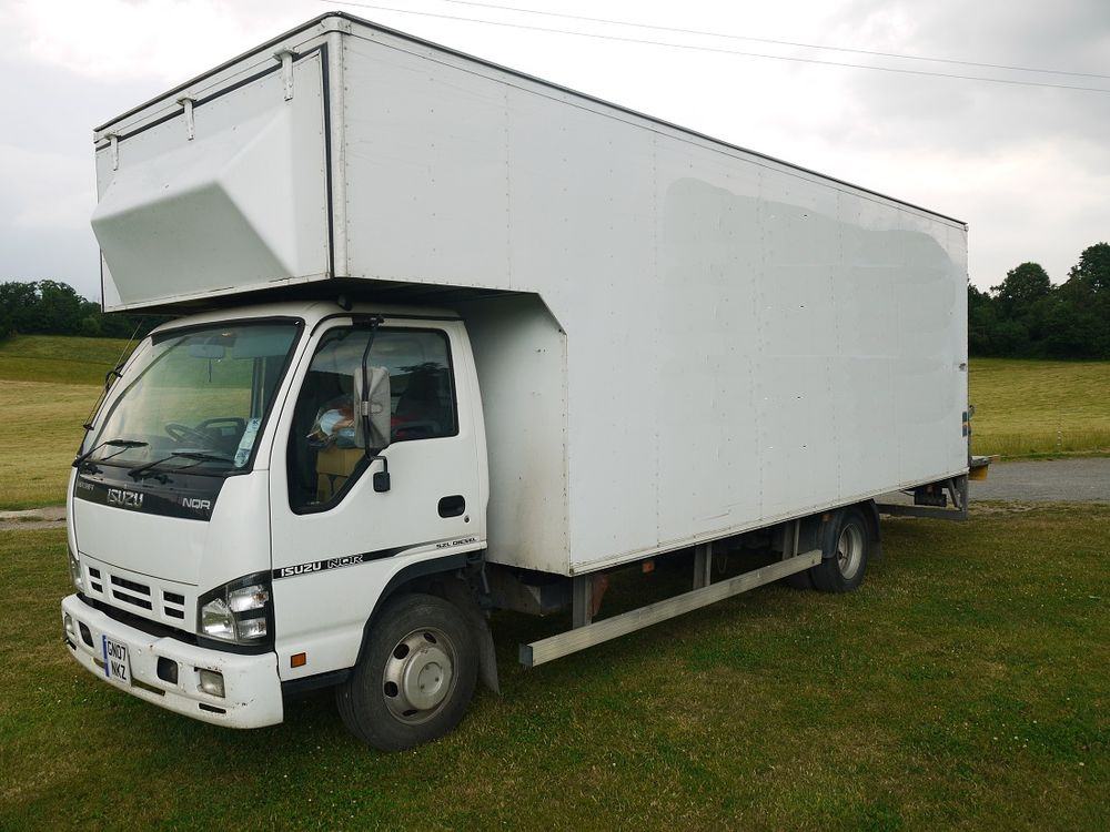 7.5 Ton Luton Van