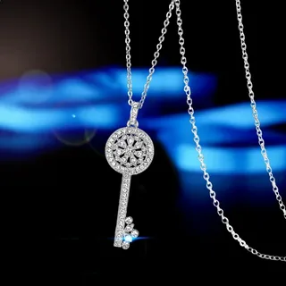 “Romantic Flower Key Pendant Necklace Charm for Girlfriend”