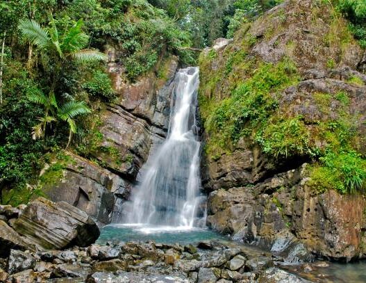 Las Carreras Waterfall