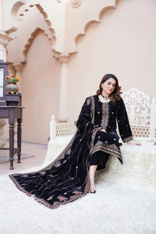 Ready-to-Wear Lawn Collections
