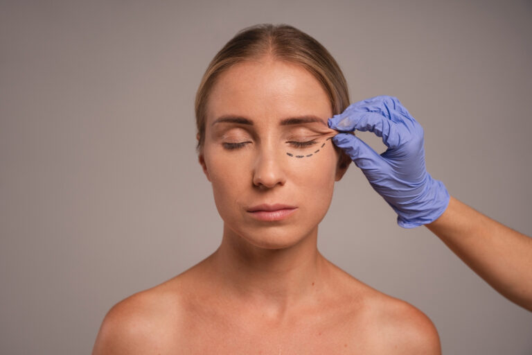 Eye Trough Thread Lift