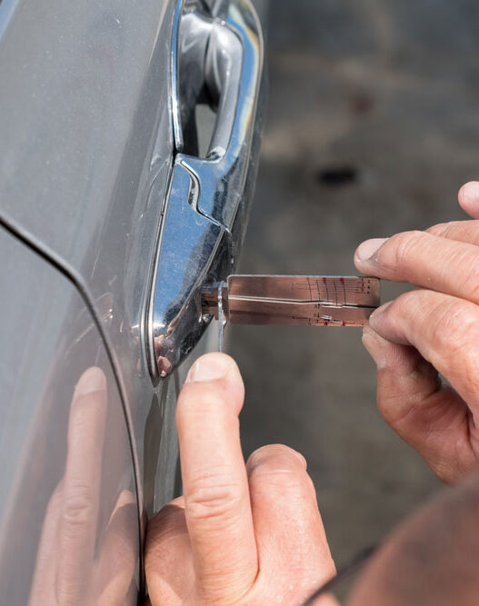 Auto Locksmith Car